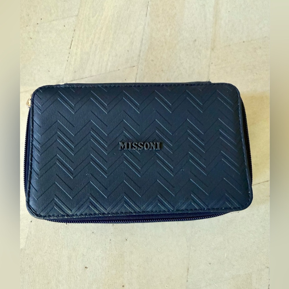 Missoni Travel Case New ✈️✈️✈️